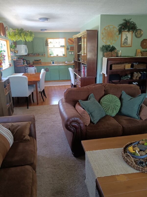 Foto del edificio - 255 Rowe Ave