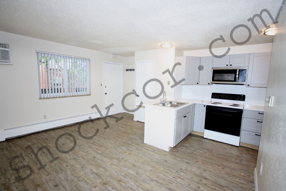 Building Photo - 1315co