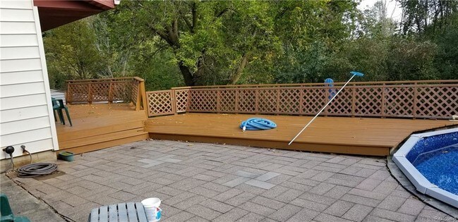 Foto del edificio - 1497 Gage Rd