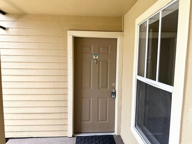 Photo - Spacious and Beautiful - Unfurnished 2/2 at Villas Del Sol ! Apartment