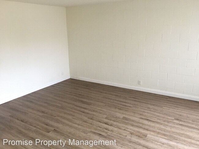 Foto del edificio - 3 br, 1 bath House - 4768 Calle Los Santos