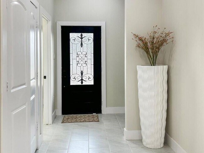 Foto del edificio - 4429 Sterling St