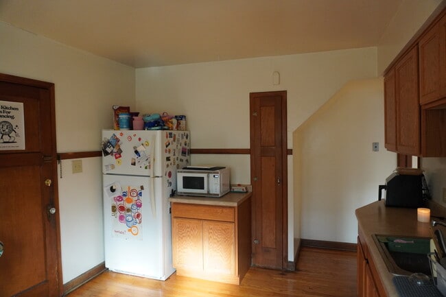 Kitchen - 2559 N Frederick Ave