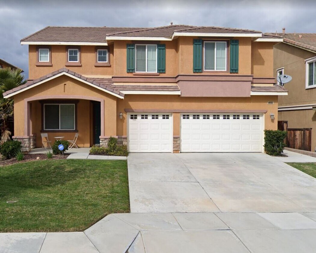 Primary Photo - Four Bedroom Three Bathroom Home in Murrieta!