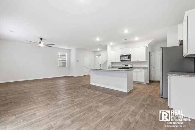 Foto del edificio - 4 Bedroom Rental in Cane Bay Plantation with Open Layout and Pond View