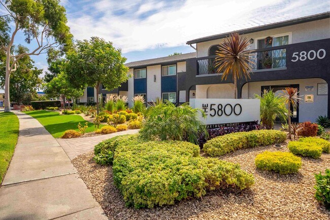 Foto del edificio - The 5800 Apartment Homes