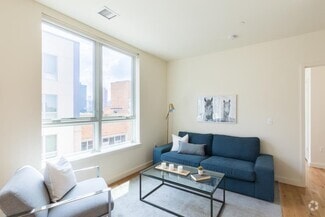 Building Photo - 235 Pavonia Ave