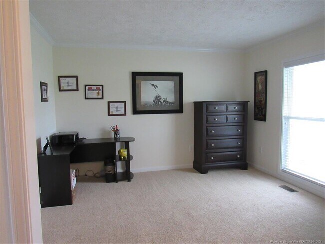 Foto del edificio - 211 Stoney Creek Dr