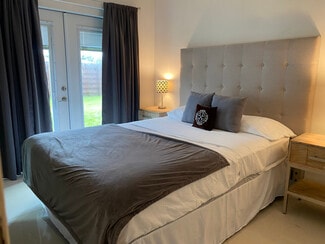 Building Photo - 3959 Eton Pl