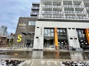 Building Photo - 604-604 Cawston Ave