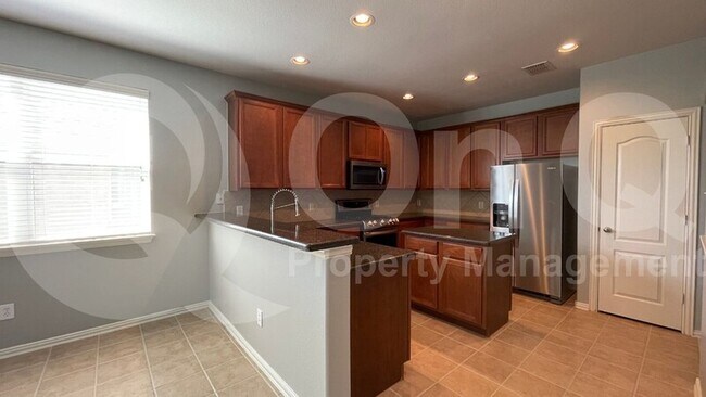 Building Photo - 2704 Evening Mist Dr