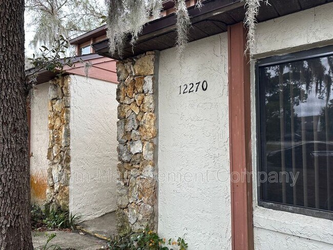 Foto del edificio - 12270 Fox Hound Ln