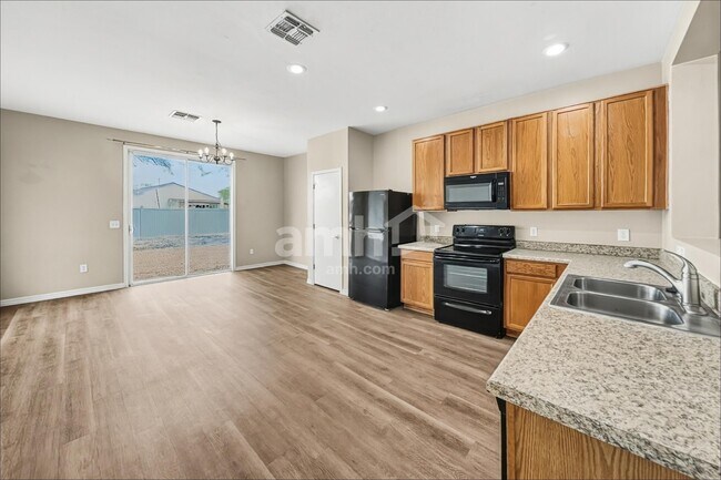 Foto del edificio - 8280 W Redshank Dr