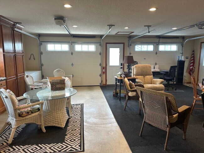 Foto del edificio - 7712 Walnut St