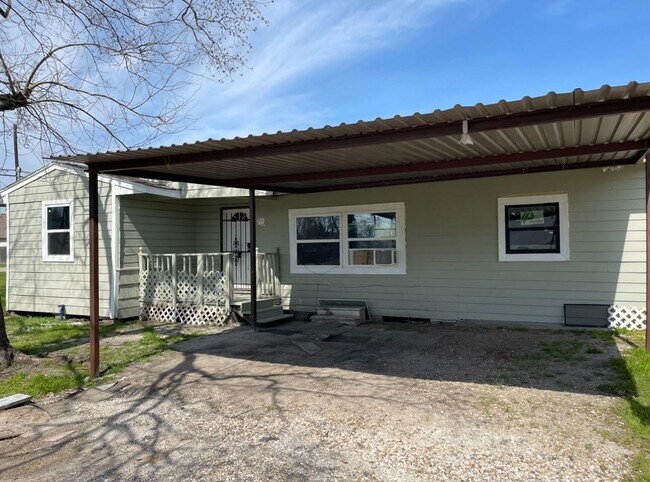 Foto del edificio - 3707 Rosemont St