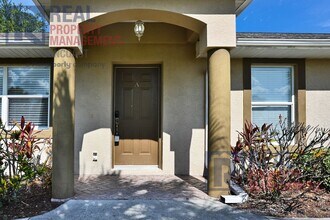 Building Photo - 230 Rotonda Blvd W