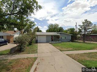 Building Photo - 1811 Manzana Rd