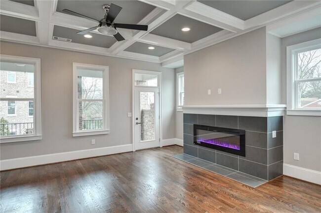 Foto del edificio - 339 Brownstones Cir NE