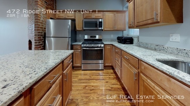 Building Photo - 472 Ridge St NW