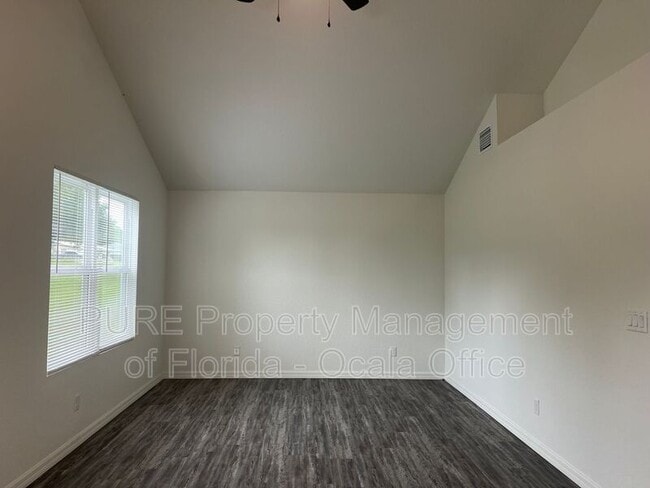 Building Photo - 10382 SE 125th St