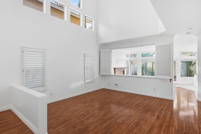 Building Photo - 8261 E Alpine Ct