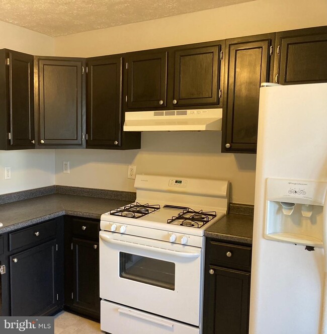 Building Photo - 11232 Cristins Cir