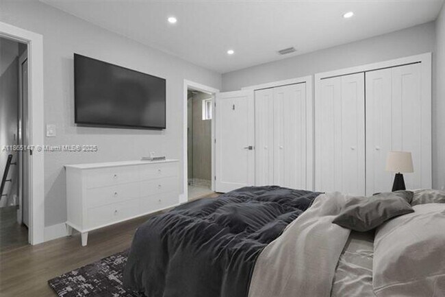 Foto del edificio - 3378 W 80th St