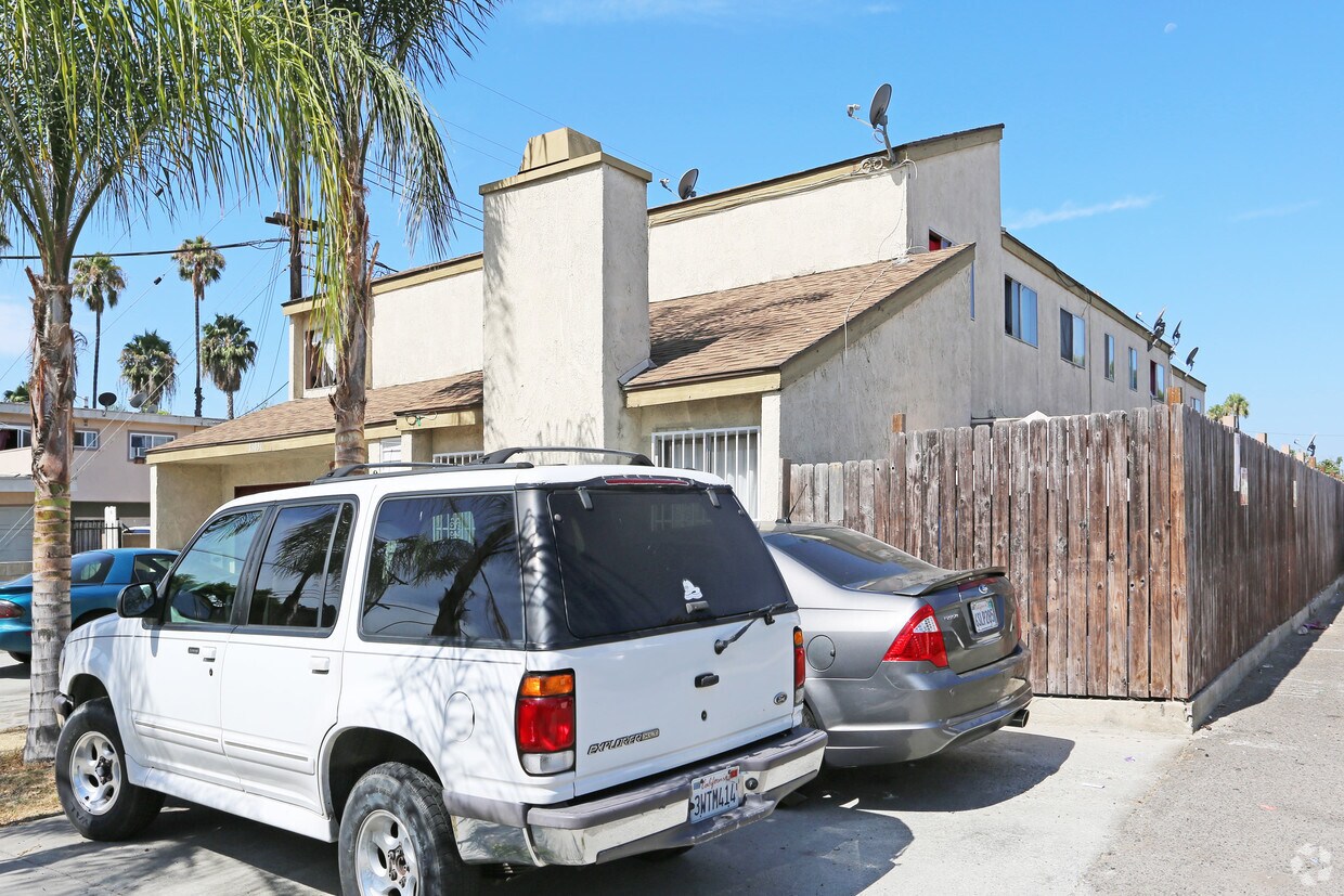 Building Photo - 13031 Rockinghorse Rd