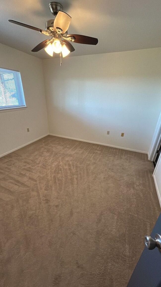 Building Photo - 347 Black Elk Ct