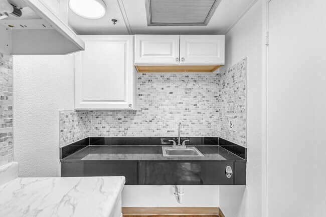 Foto del edificio - 1516 Newbury Rd