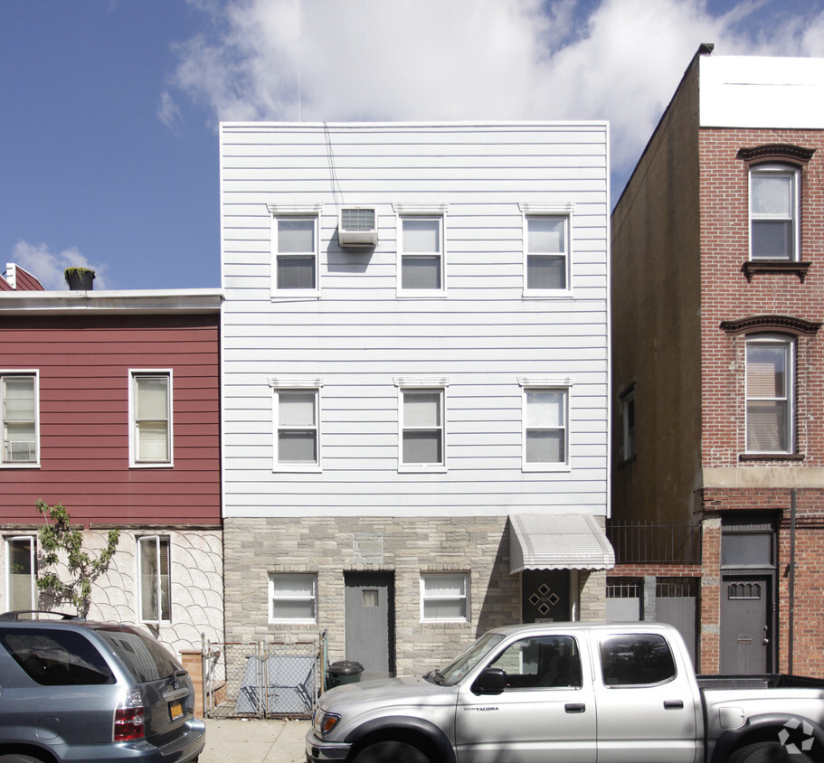 Building Photo - 103 Jackson St