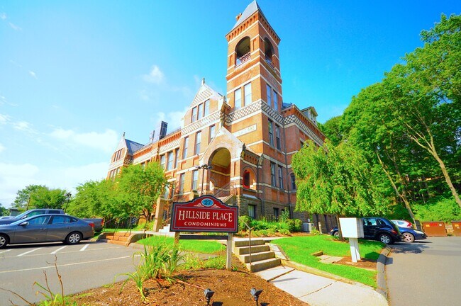 Foto del edificio - 27 Hillside Pl