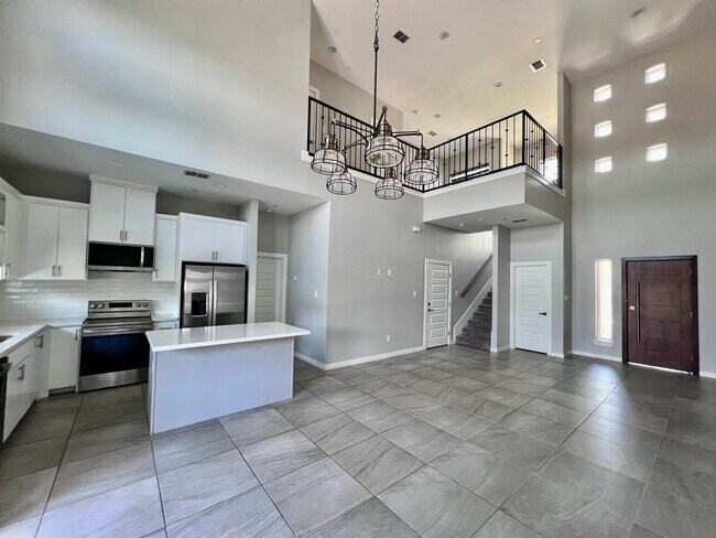 Foto del edificio - 9653 McPherson Rd