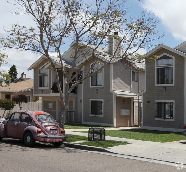 Building Photo - 4355 McClintock St