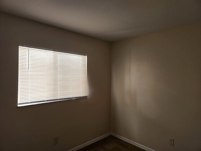 Foto del edificio - 4433-4435 27th St SW