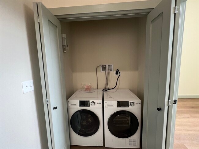 Foto del edificio - 160 Seabury St