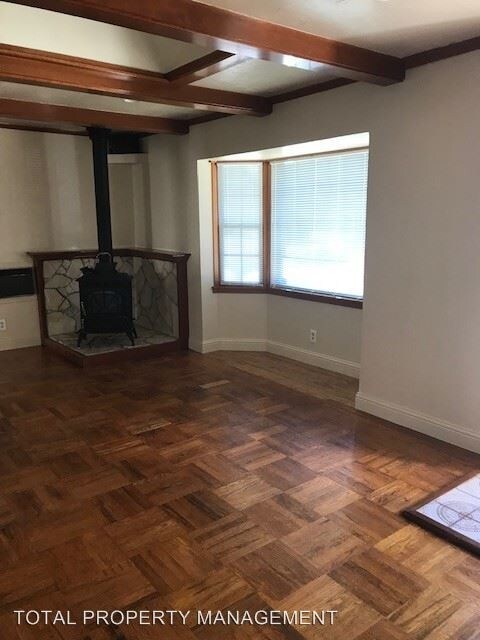 Foto del edificio - 16332 E La Chiquita Ave