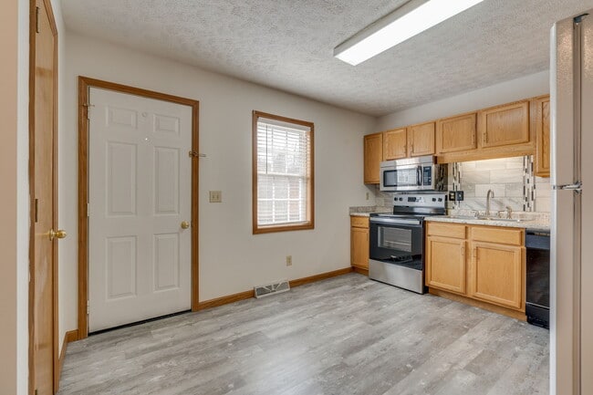 Cocina - 118 Lori Ann Dr