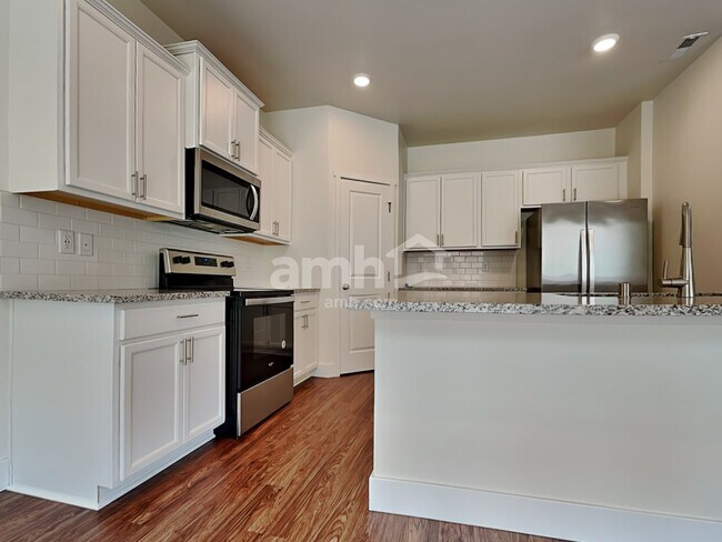 Building Photo - 1427 92nd Way SE