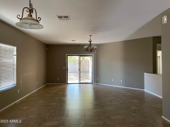 Building Photo - 2883 W Allens Peak Dr