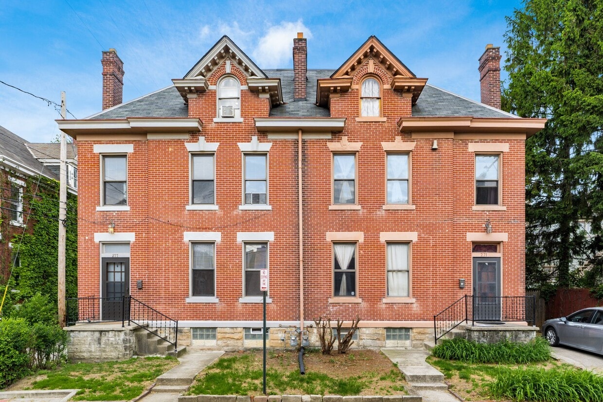 Primary Photo - 277 S Champion Ave