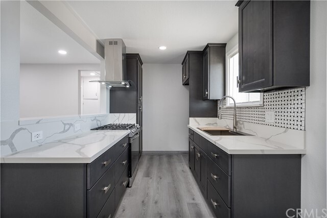 Foto principal - 3614 Russell St