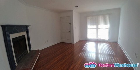 Foto del edificio - 2496 Leeshire Rd