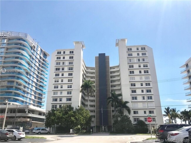 Building Photo - 710 N Ocean Blvd