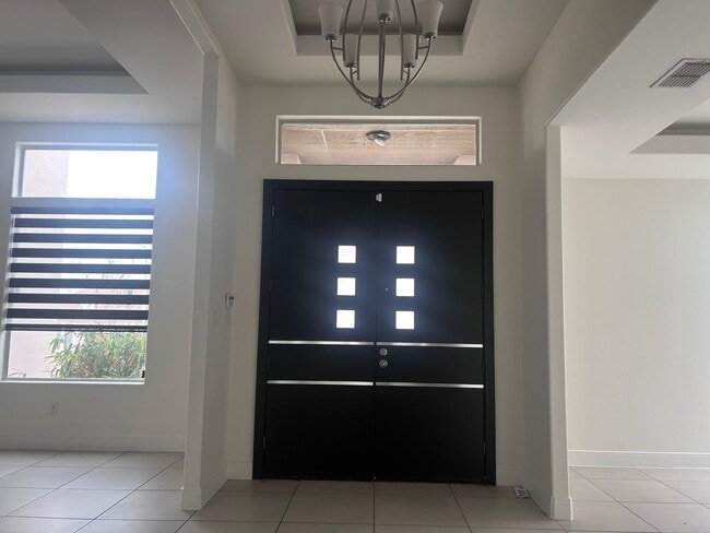 Building Photo - 2811 T.S Eliot Dr