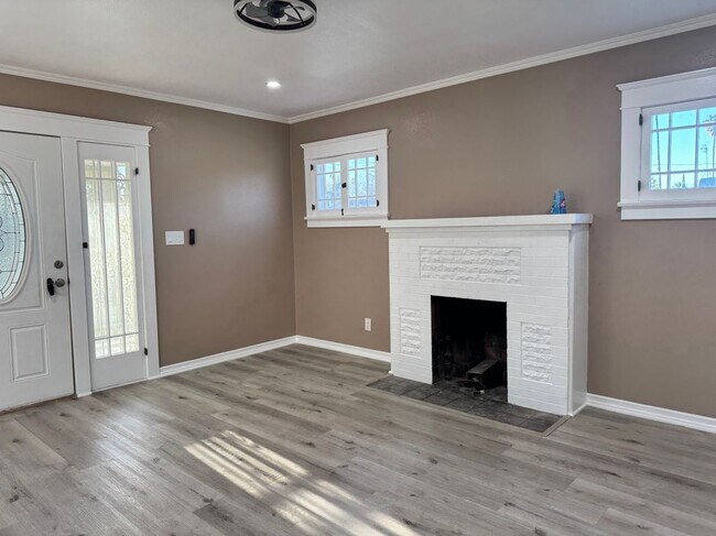 Foto del edificio - 3719 McKenzie St