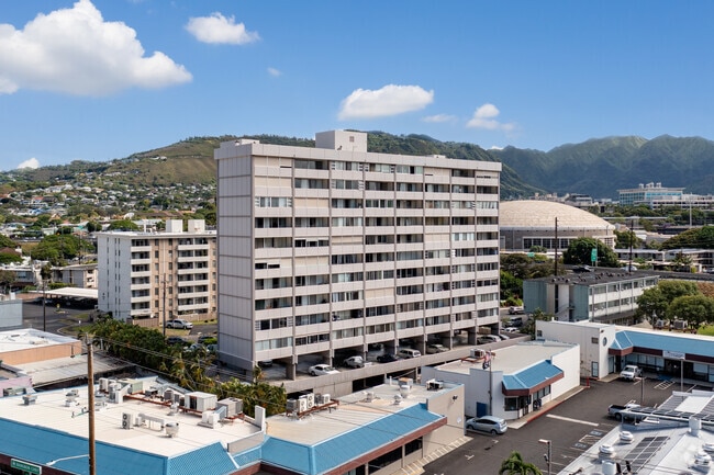 Building Photo - University Villa