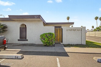 Building Photo - 830 S Dobson Rd