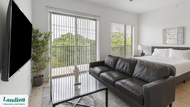 Building Photo - 650 E Sycamore St