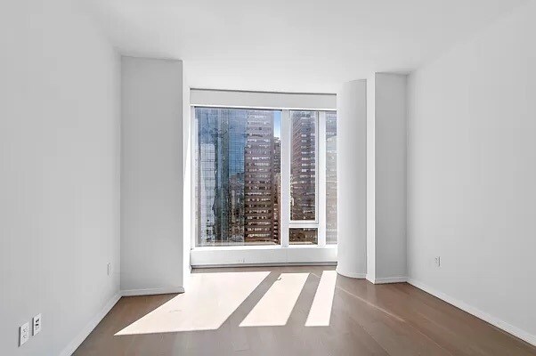 Foto del edificio - 50 West St